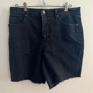Gloria Vanderbilt Black Denim Cut Off Amanda Short, Size 10, EUC